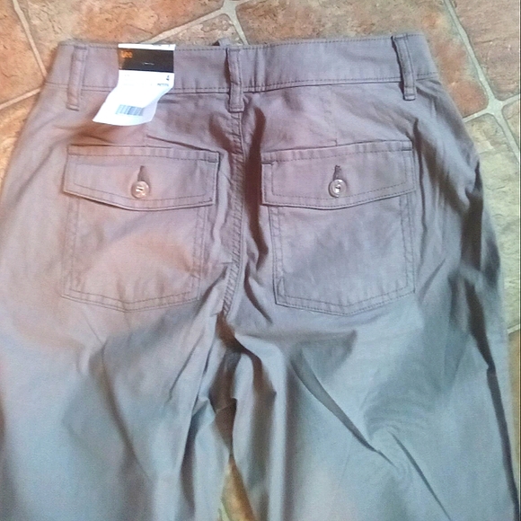 NWT Lee Capris - Picture 6 of 13